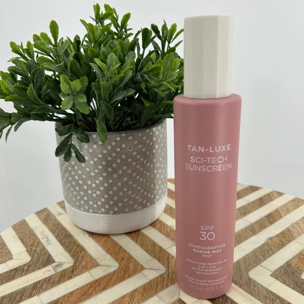 Tan-Luxe Sci-Tech Sunscreen SPF 30 Photoadaptive Marine Mist New Exp 09/2028